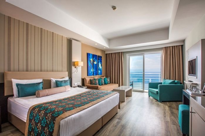 Hotel Aria Claros Beach Resort