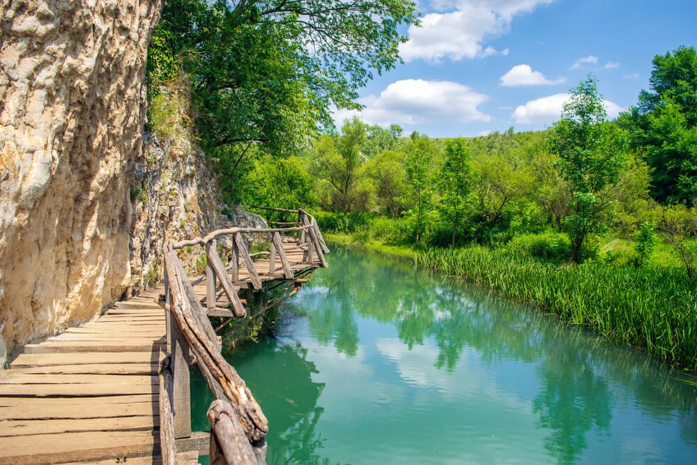 EXCURSIE 2 ZILE BULGARIA ECOPOTECA ISKAR PANEGA SI ZLATEN PARK