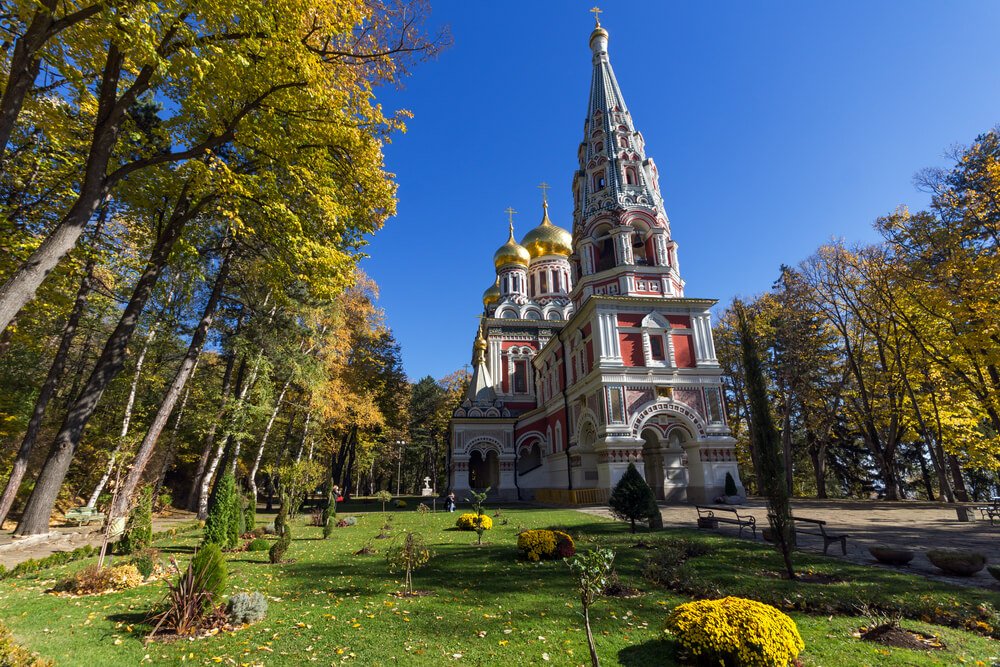 EXCURSIE 2 ZILE KAZANLAK SI STARA ZAGORA