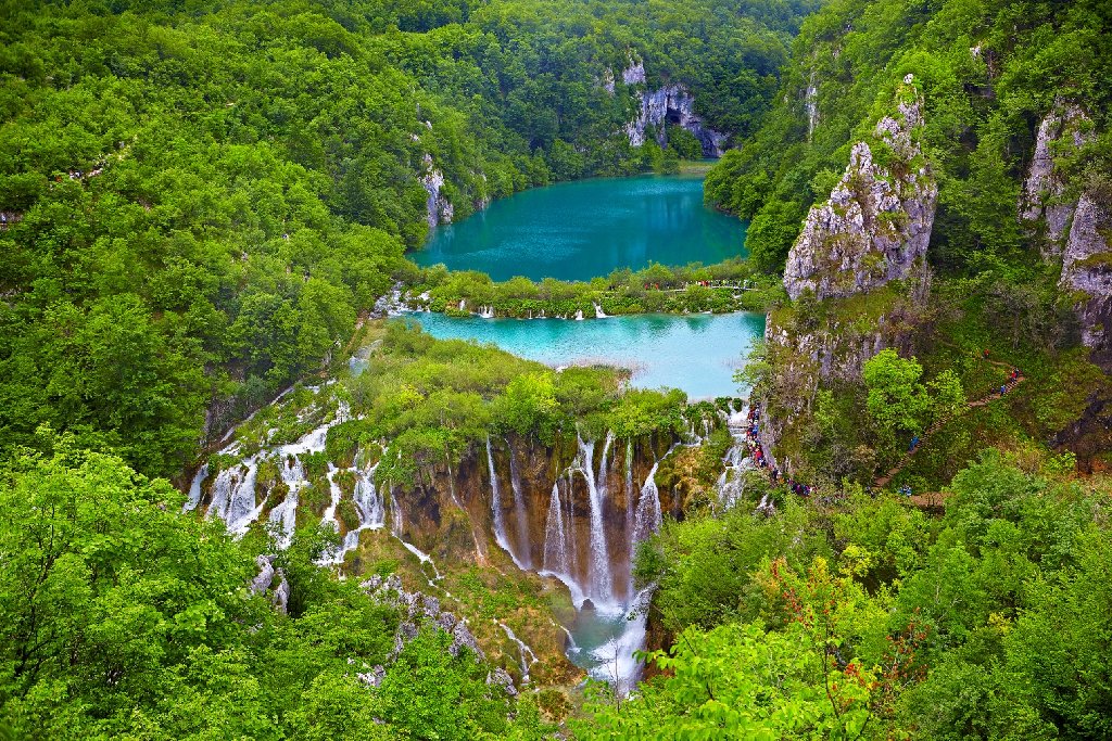 Circuit Croatia Plitvice si Slovenia Postojna autocar