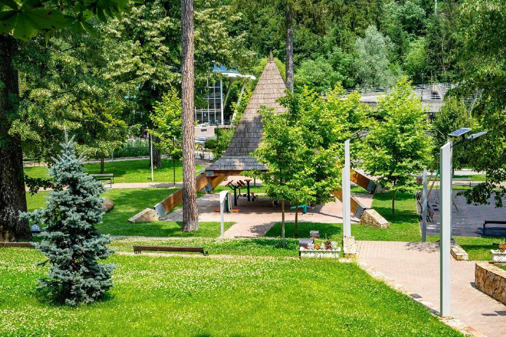 CRACIUN 2026 LA BAILE OLANESTI SEJUR LA HOTEL STOGU CU ACCES LA SPA EXTRA REDUCERE